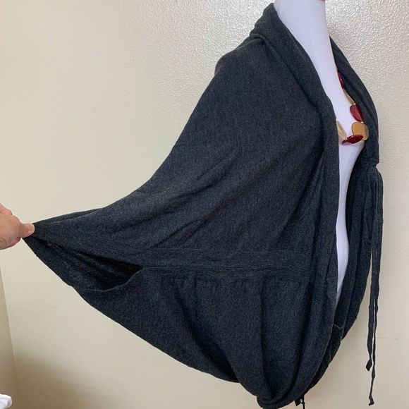 Jarbo Wool & Cashmere Shrug/Cardigan - Picture 4 of 9